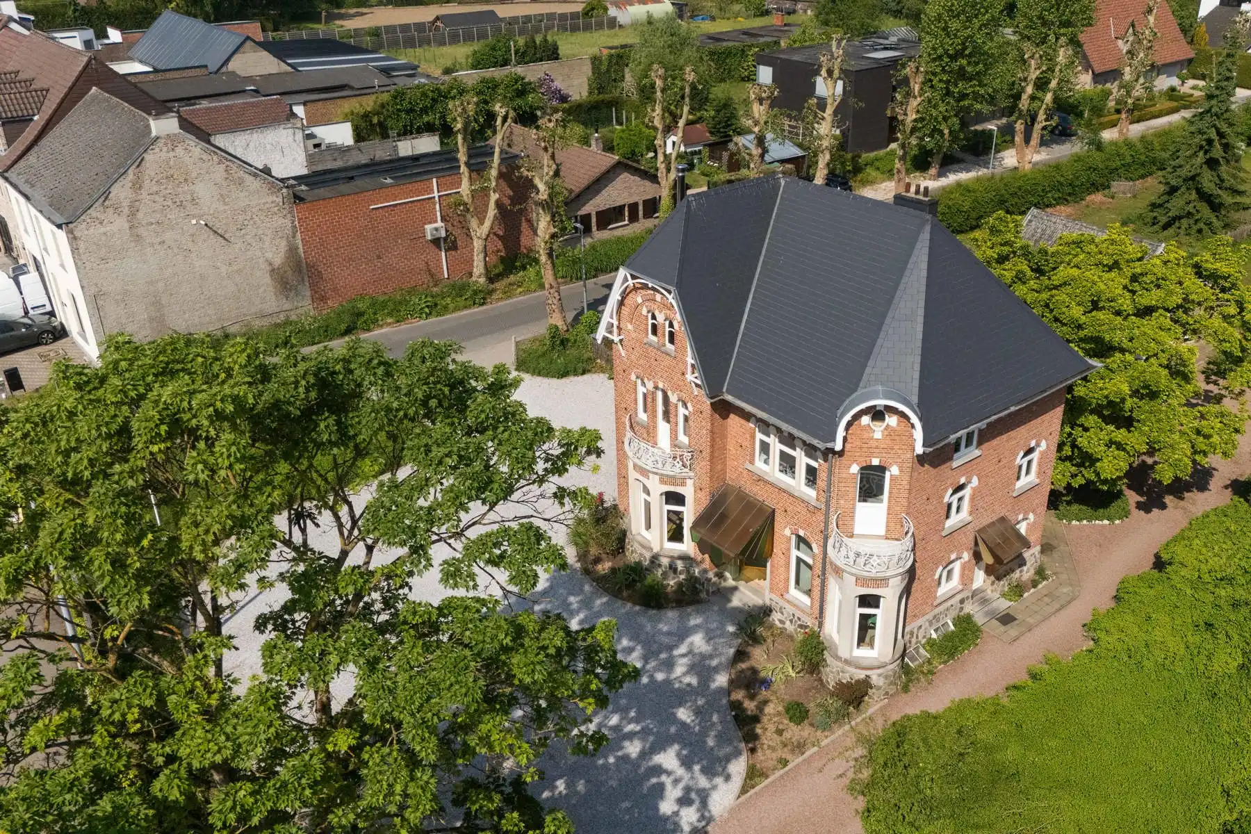 Kantoor te koop foto {{pictureIndex}}