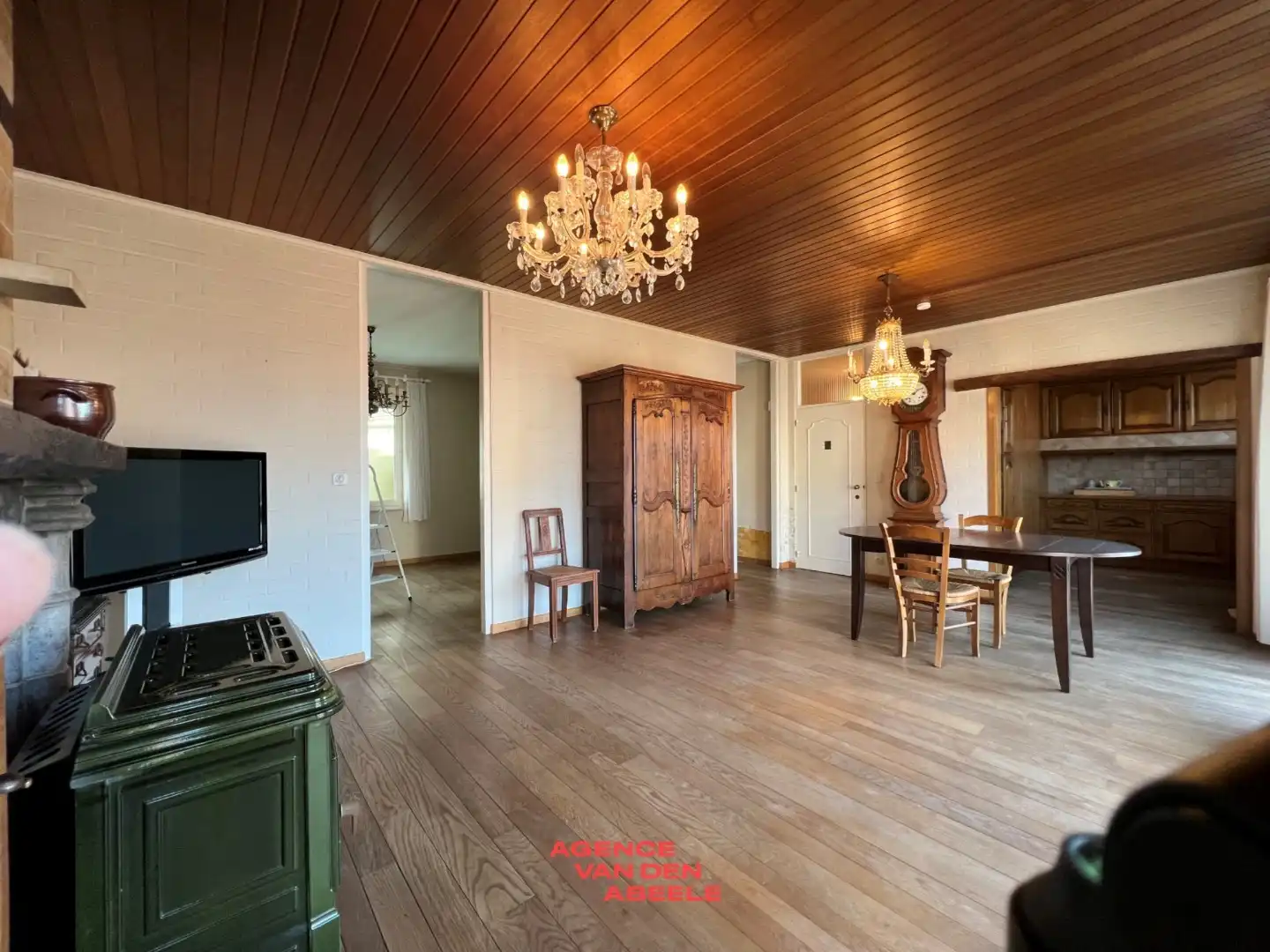 Polyvalente woning met ruime garage en opslagruimte van 155m2 foto 4