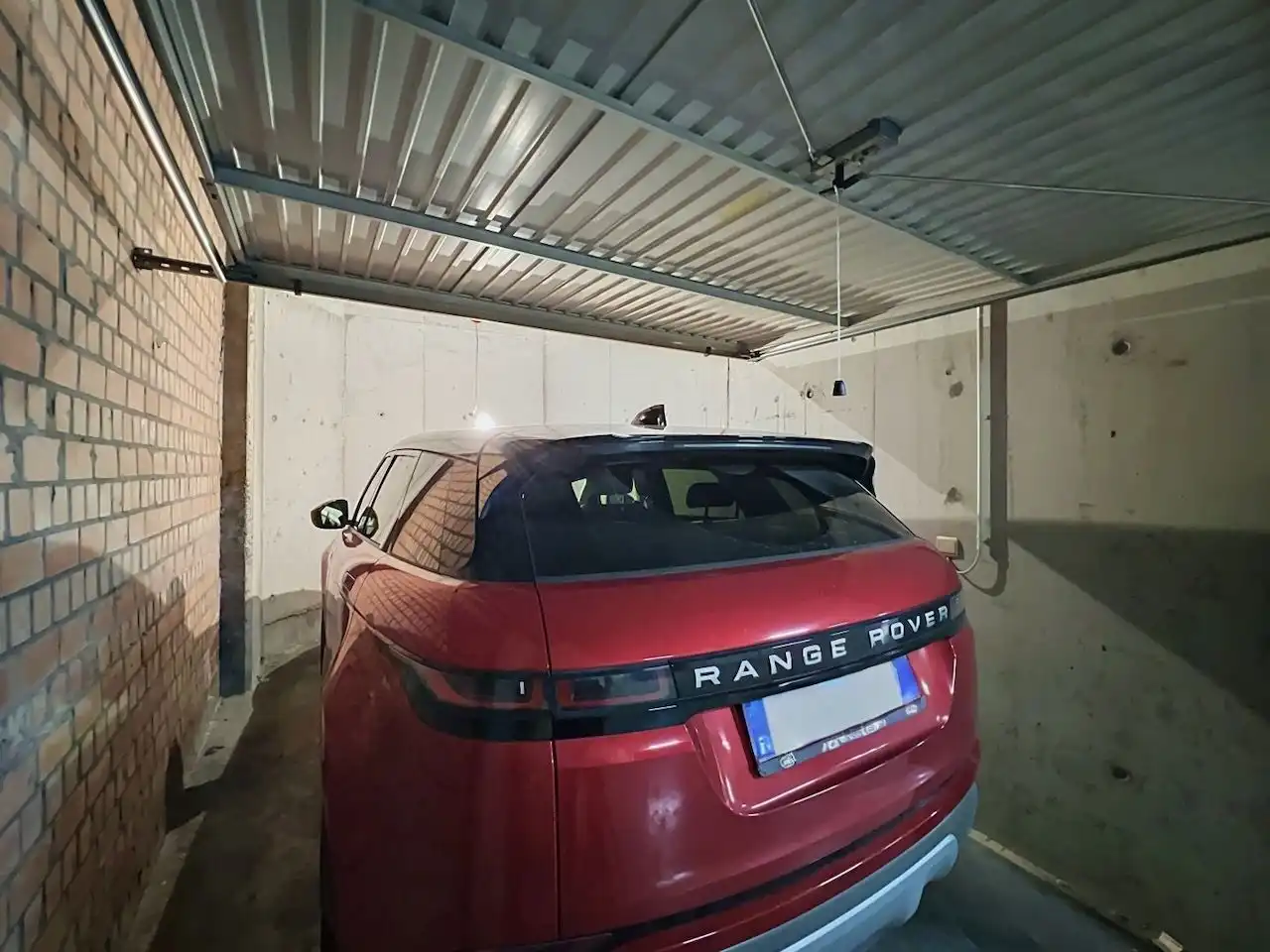 Garagebox met topligging in het hart van de toeristische zone foto 10
