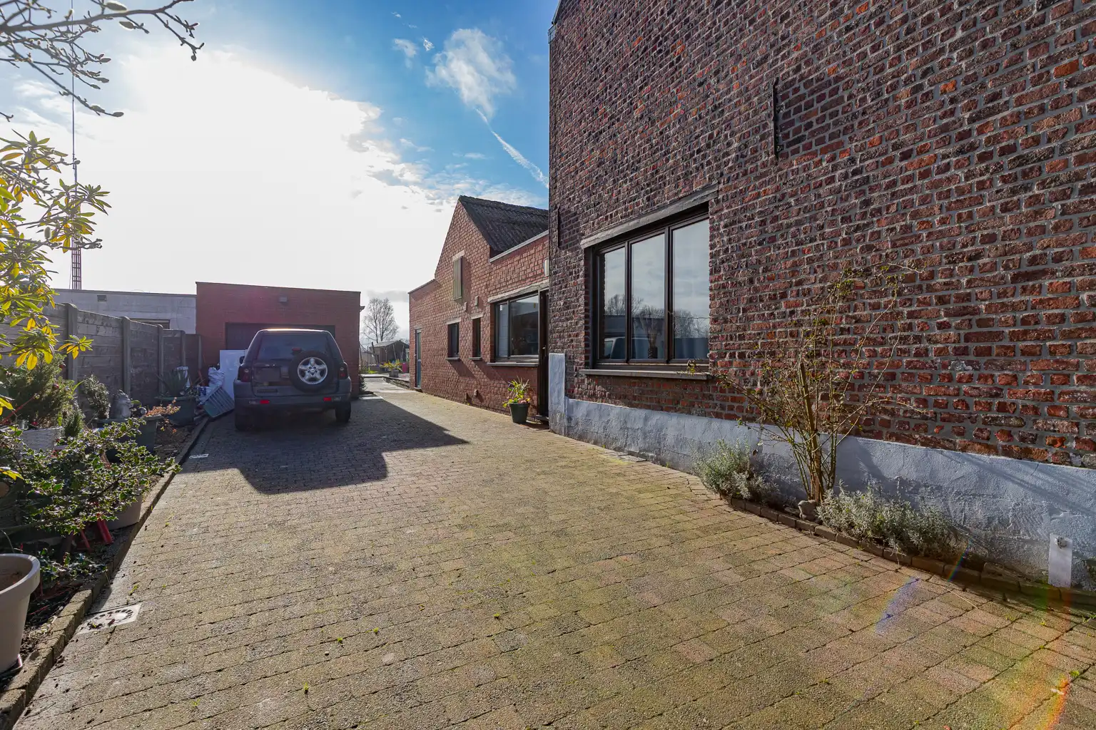 Gezinswoning met zicht op het groen! foto 21