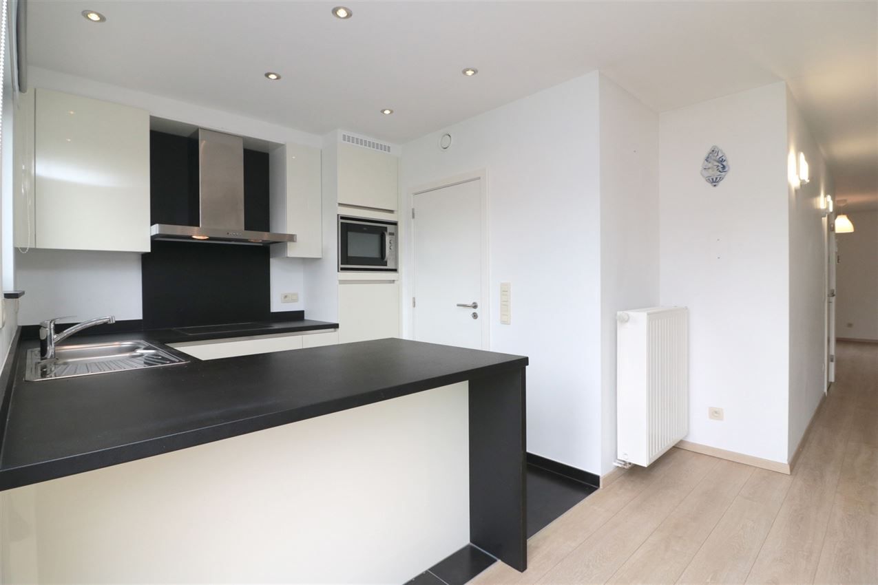 Triplex met groot zuidterras, garage, nabij E314 foto 19