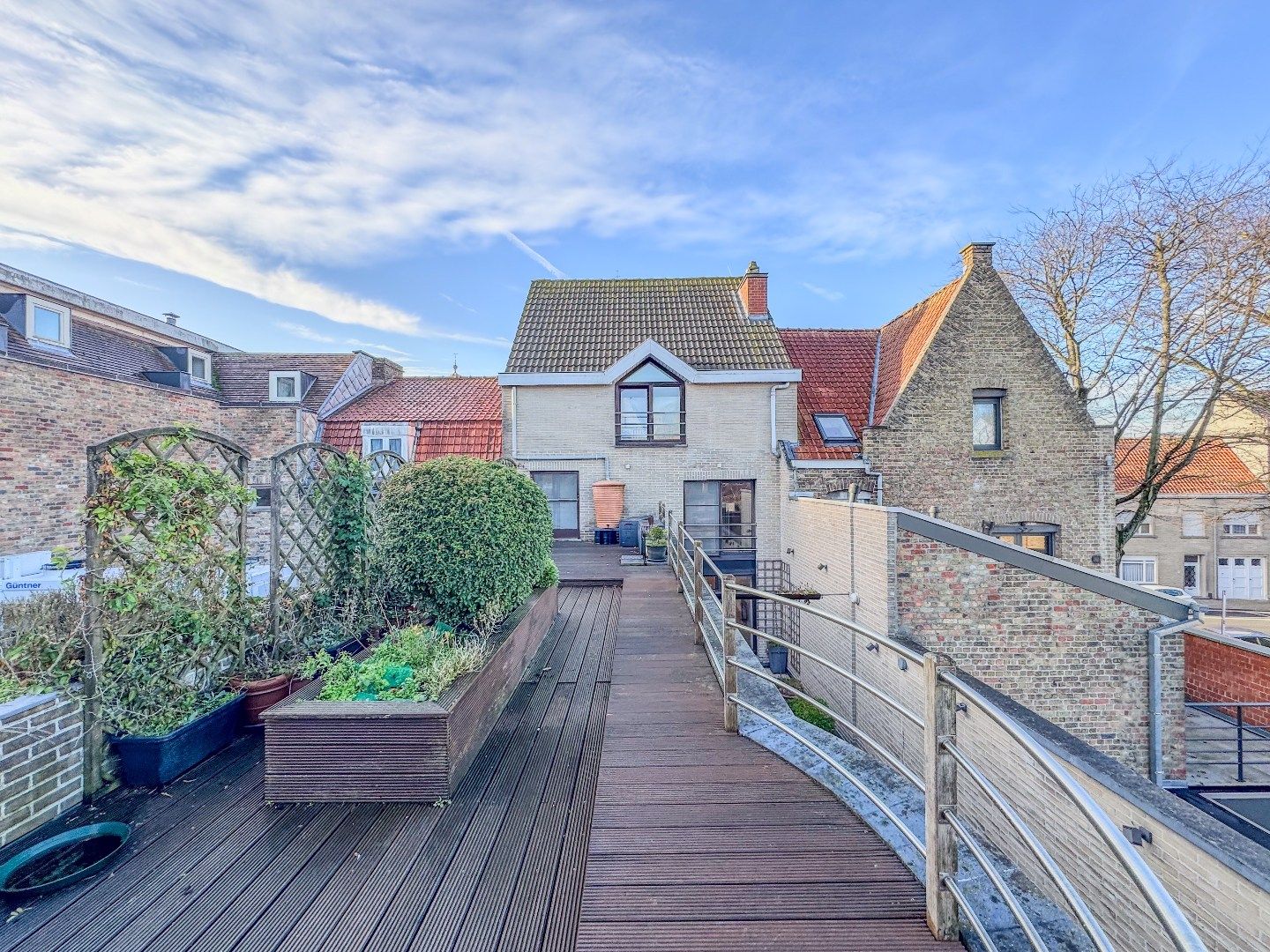 Ruime stadswoning met 3 slaapkamers een ruime terrassen. foto 14
