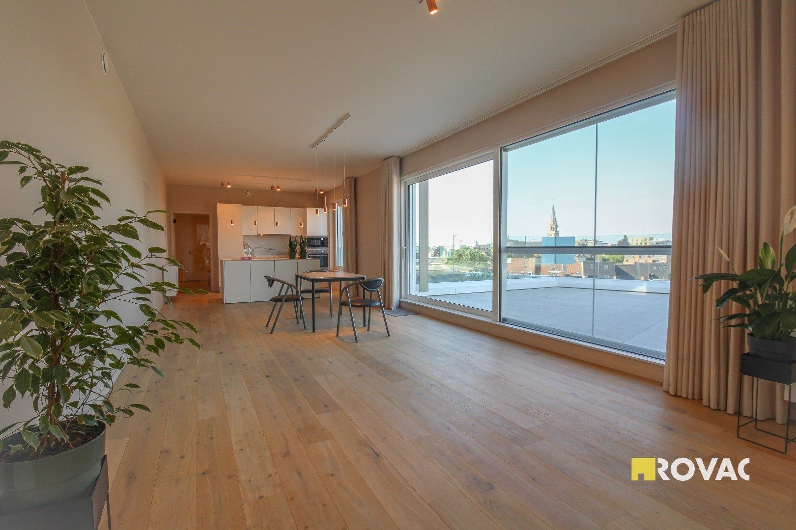 Uniek appartement met prachtig terras en garage! foto 9