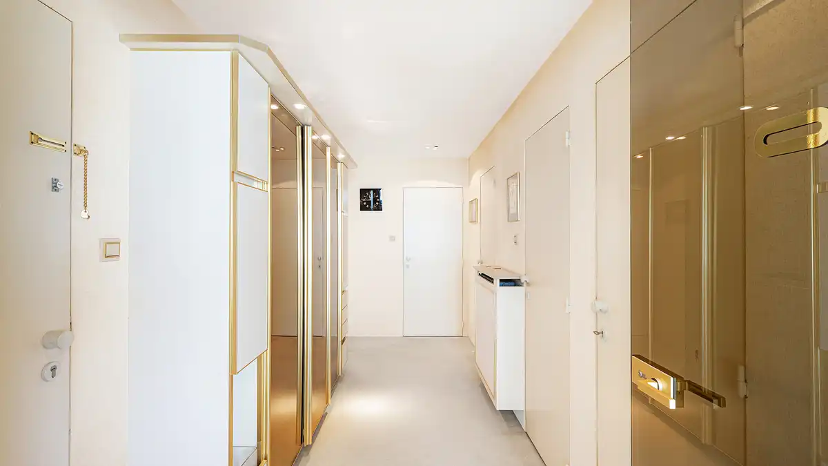 Appartement met veel potentieel: zon, zeezicht en rust foto 16