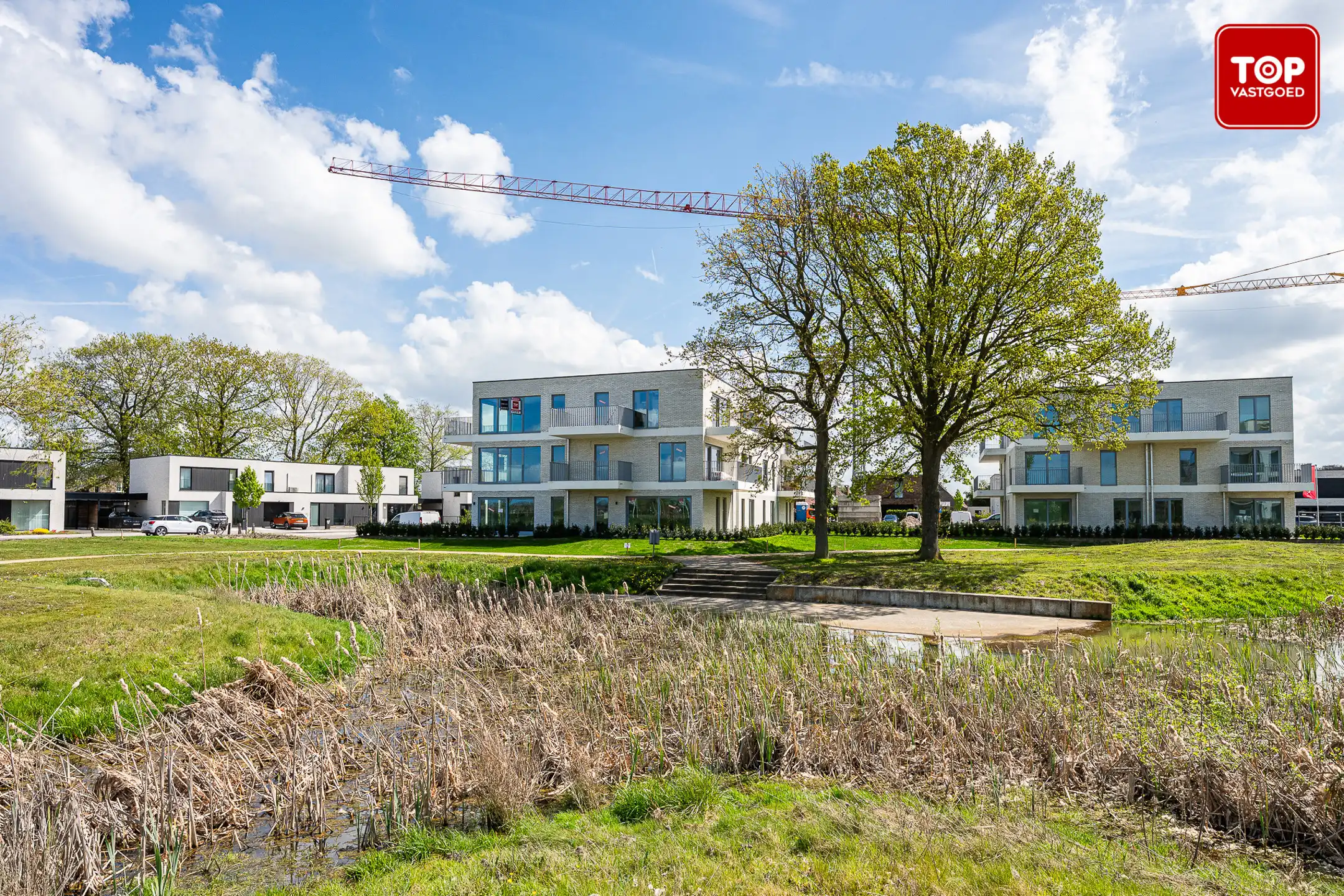 Gelijkvloers appartement  met uitzicht op het park foto 11