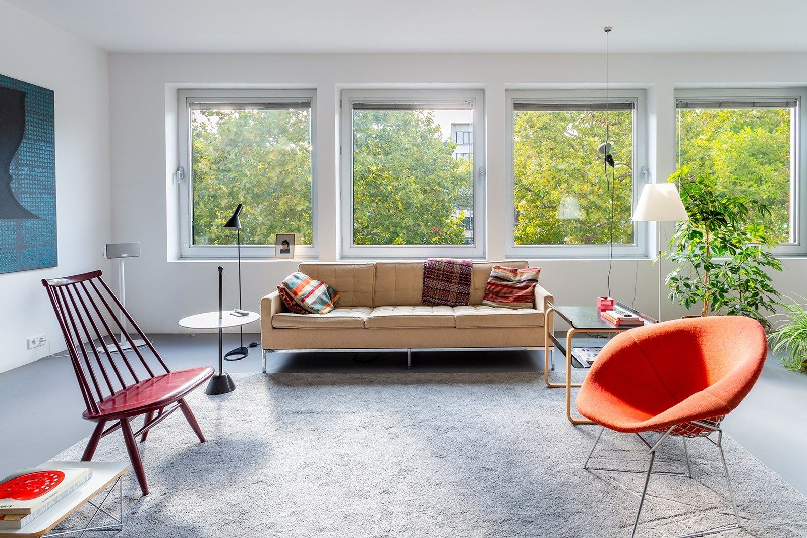 Architecturale parel met een zee van ruimte foto 4