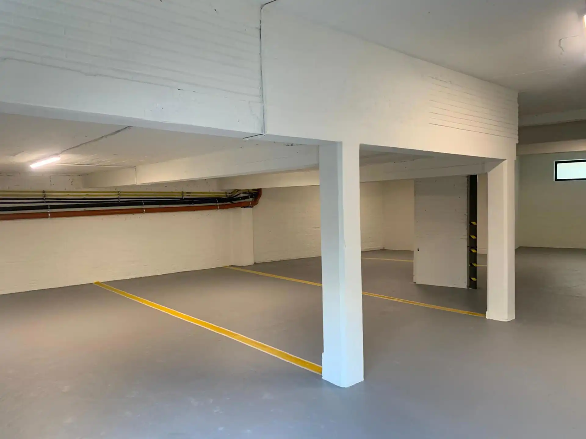DEURNE - Ruime kantoorruimte met groot terras en parking foto 21