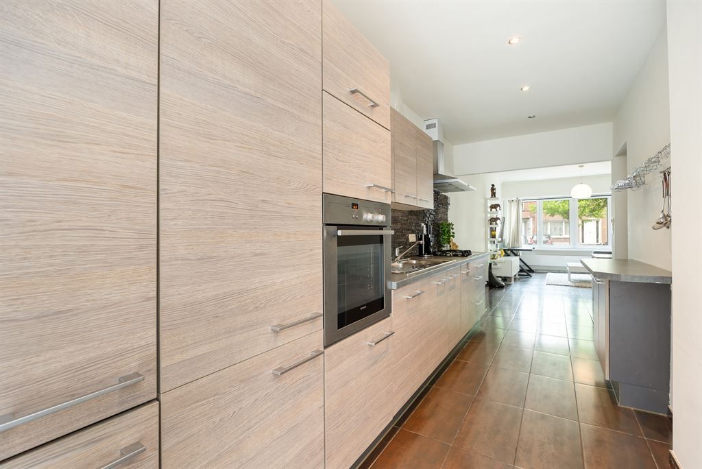 Gelijkvloers appartement met zonnige tuin foto 6