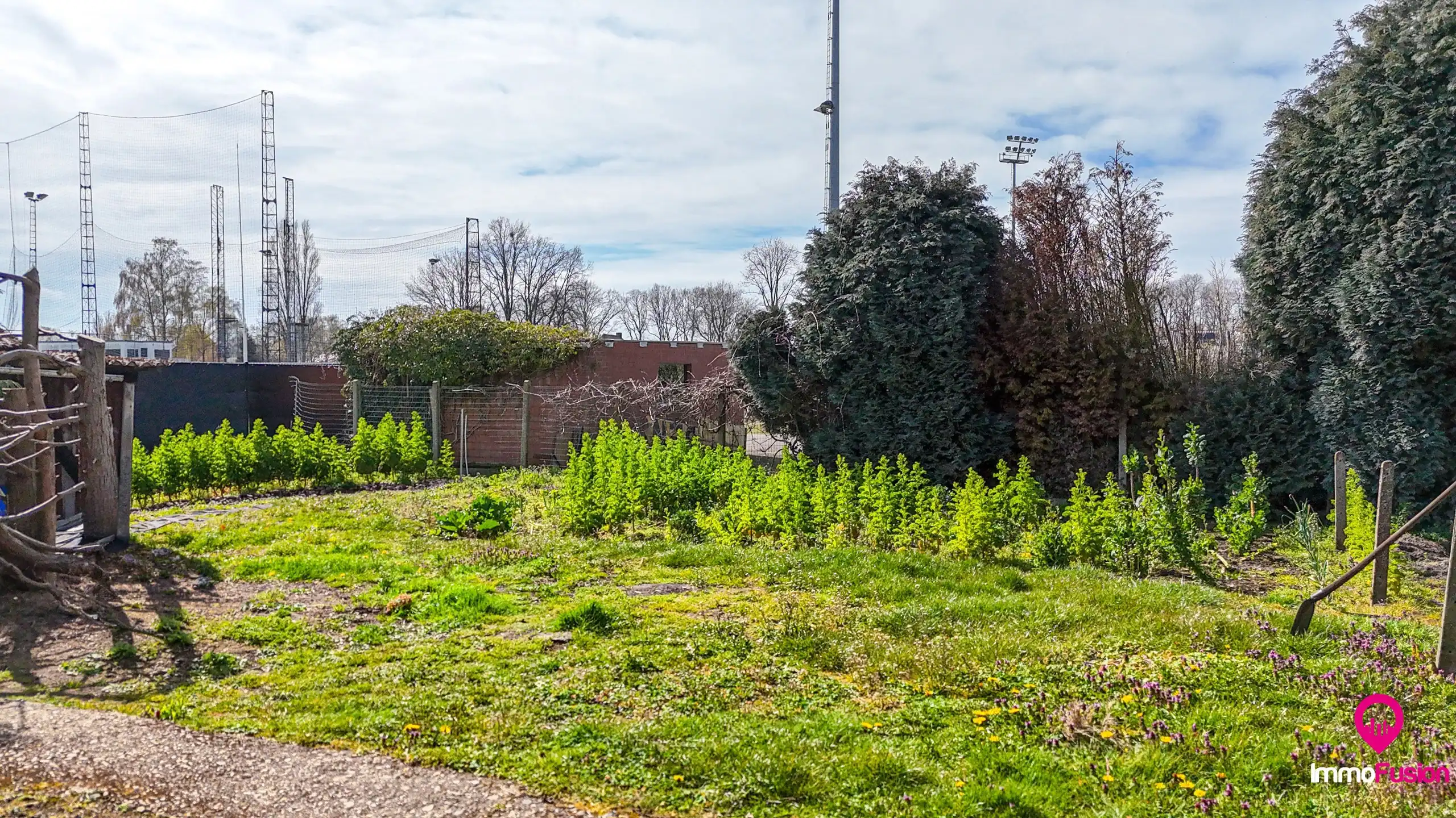 Ruim perceel met 3 slaapkamers in groene omgeving!  foto 32