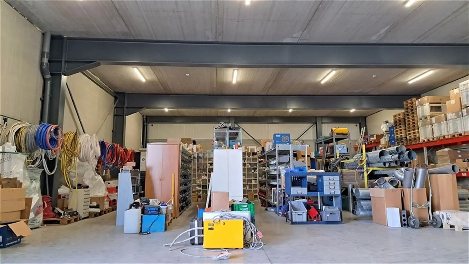 Kwalitatief magazijn te huur in Aalter nabij E40 foto 6
