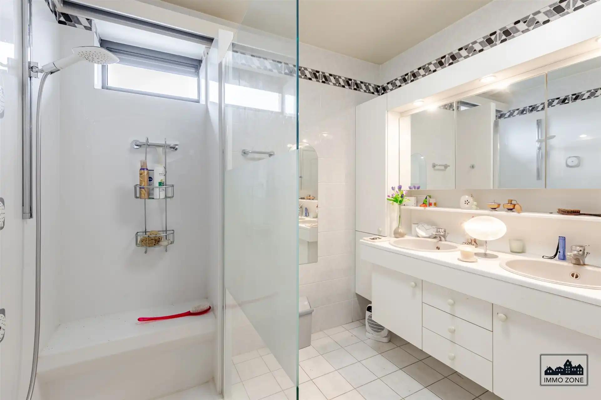 Ruim en lichtrijk appartement met terras in Sint-Niklaas foto 17