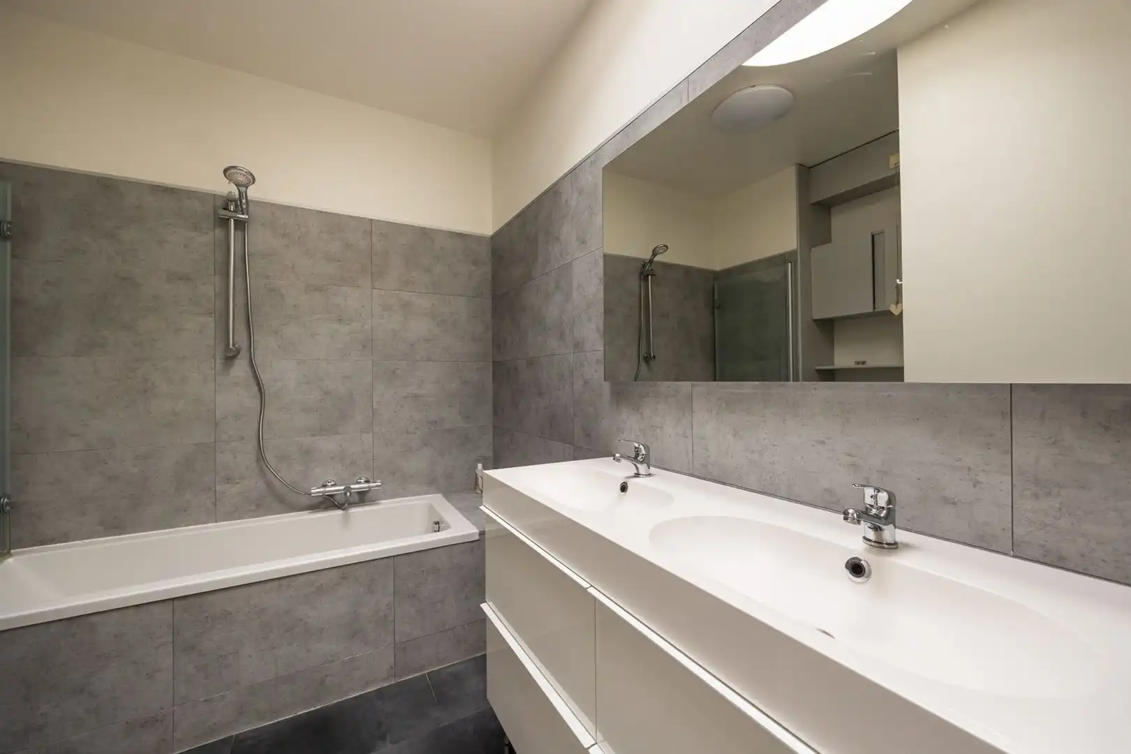 Gunstig gelegen bel-etage met 4 slaapkamers foto 19