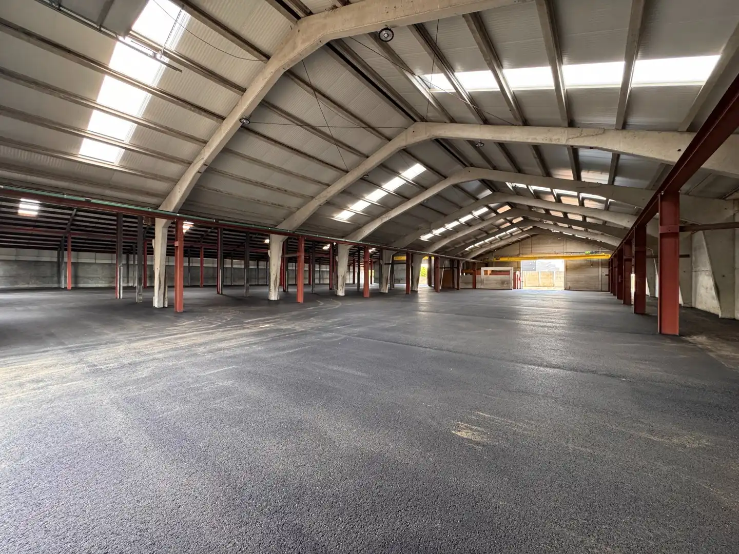 Magazijnruimte van 4.000 m² in Zwevezele foto 4