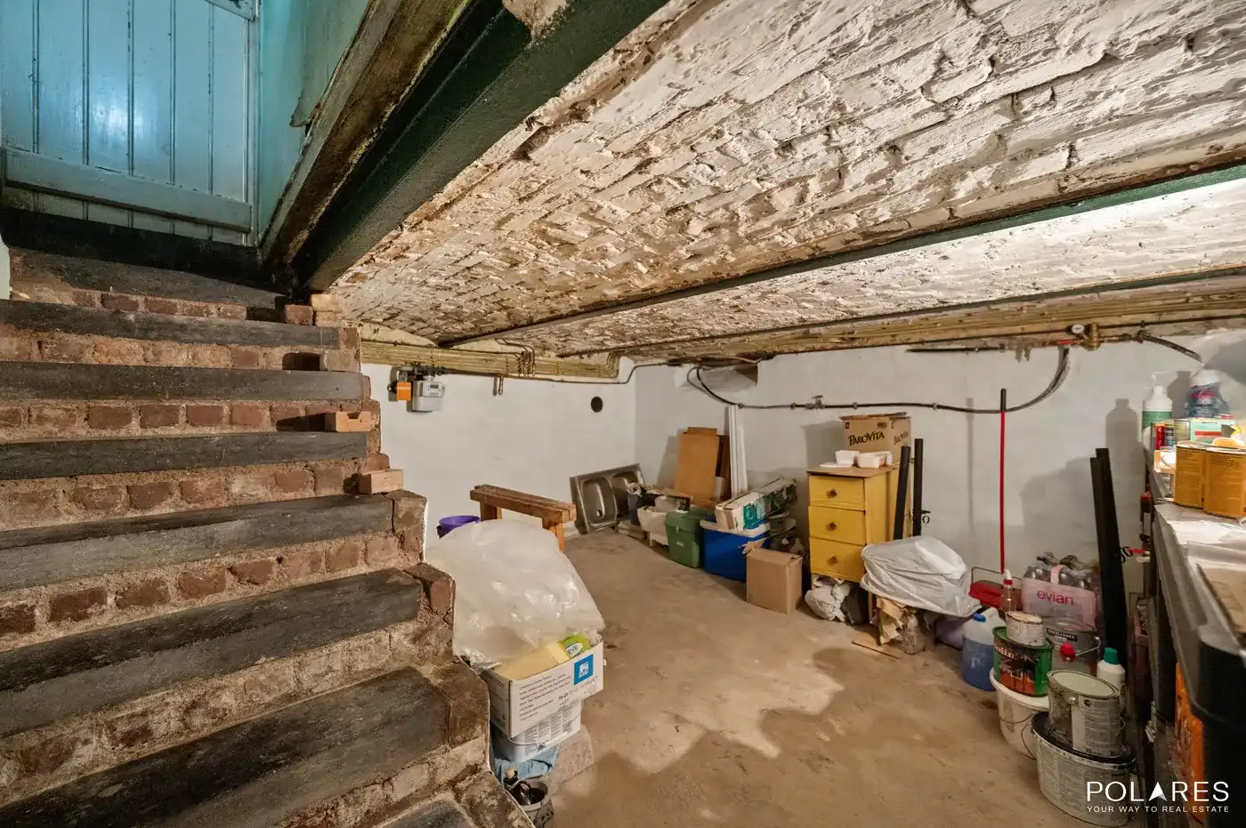 Halfopen woning met veel potentieel in Halle  foto 17