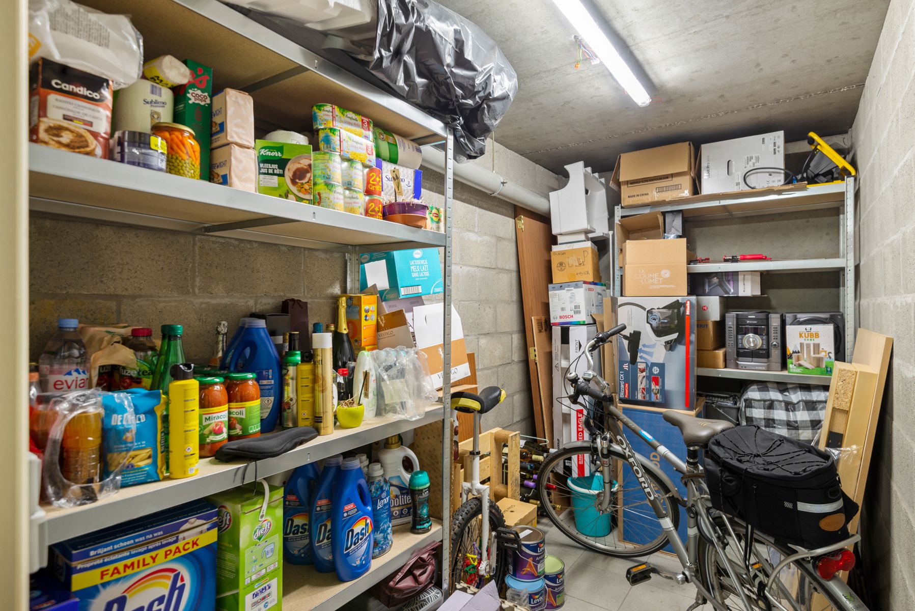 Zéér goed onderhouden appartement met lift, kelder en garage foto 19