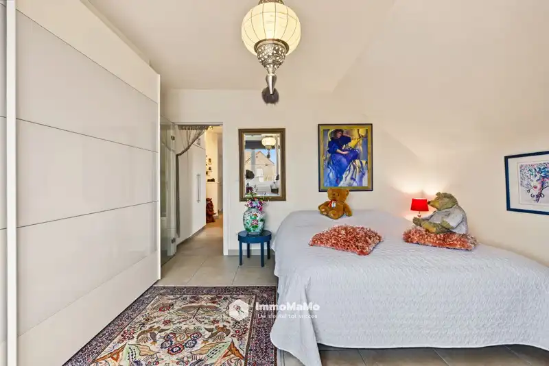 RUIM DAKAPPARTEMENT MET 3 GARAGES EN ZALIG DAKTERRAS TE KOOP foto 18