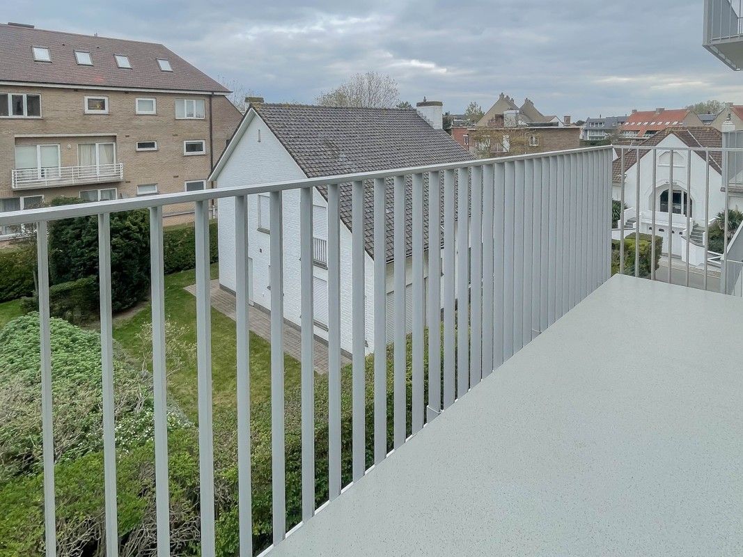 Gemeubelde 2 slaapkamer appartement te huur foto 6