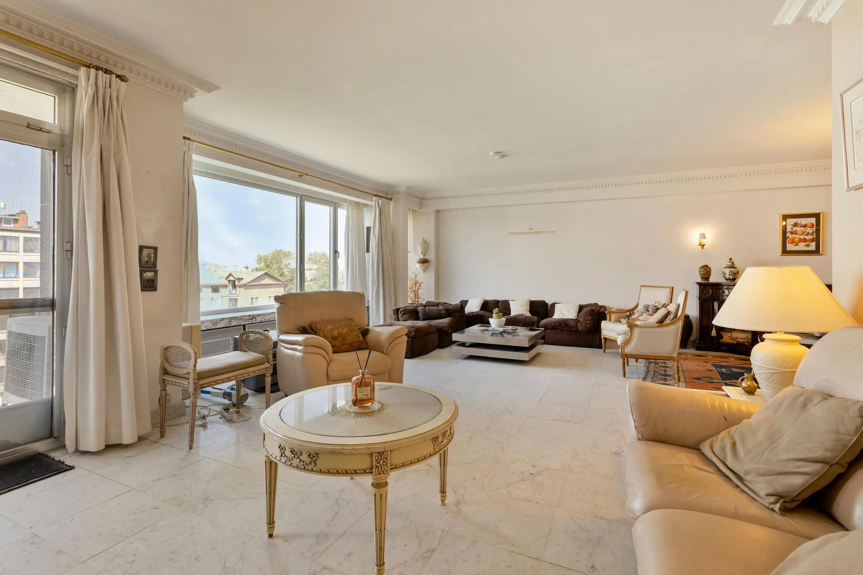 Ruim appartement (ca. 146m²) te koop aan de Italiëlei in Antwerpen foto 3