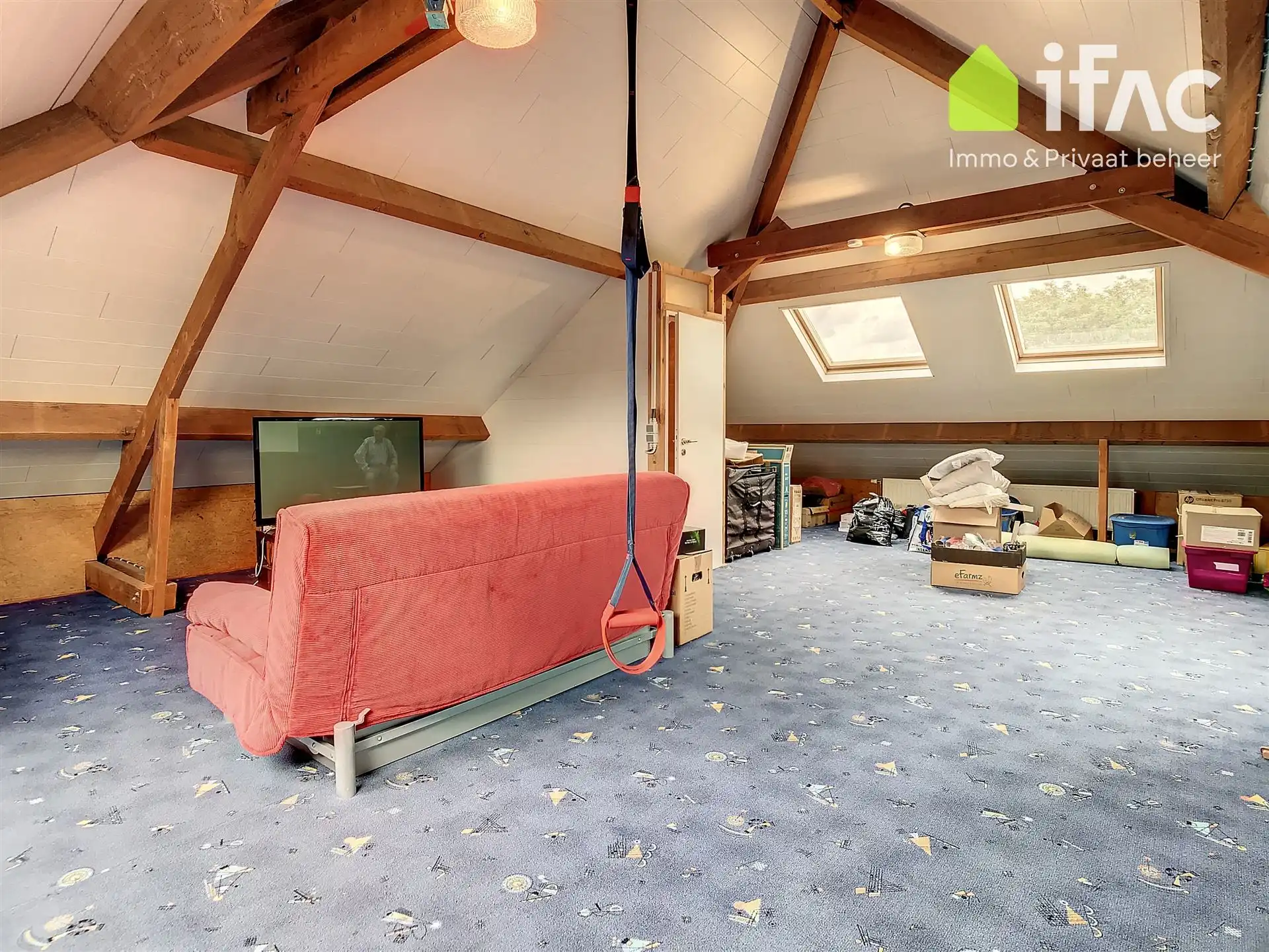 Uitstekend gelegen villa met 5 slaapkamers en prachtige tuin foto 29