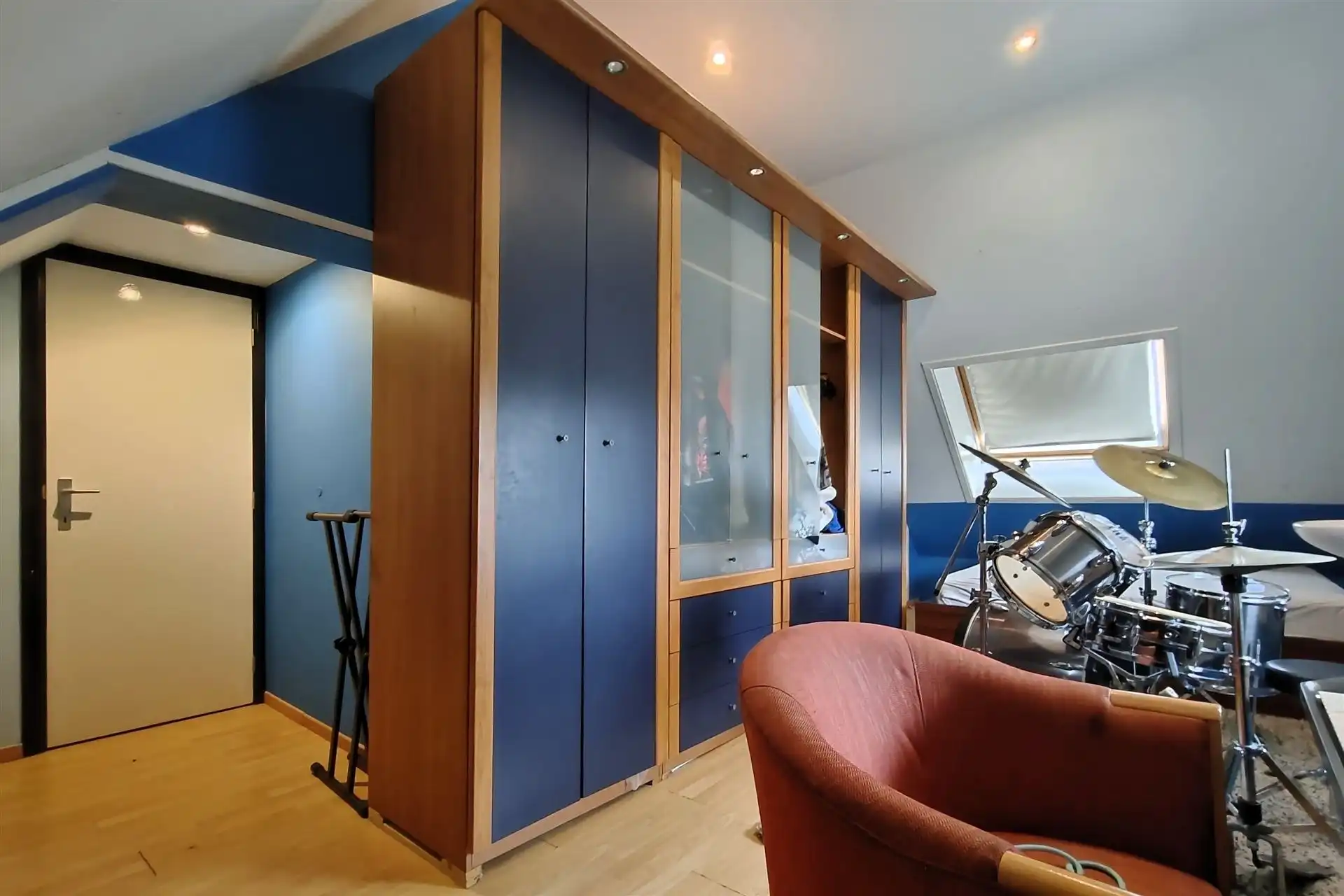 Ruime gezinswoning met 6 slaapkamers op toplocatie vlakbij Maastricht foto 22