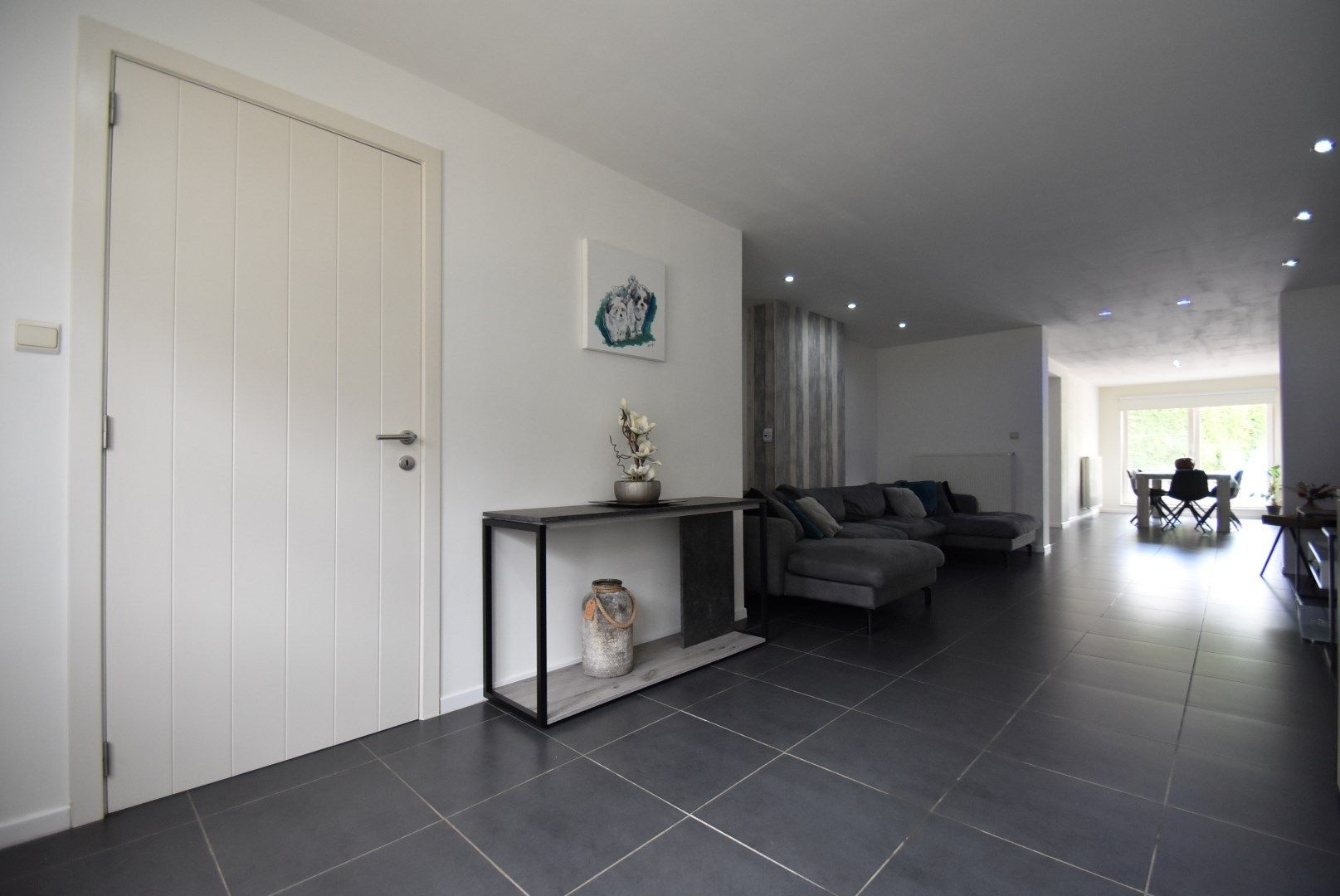 Knap gerenoveerde woning met 3 slaapkamers en tuin  foto 3