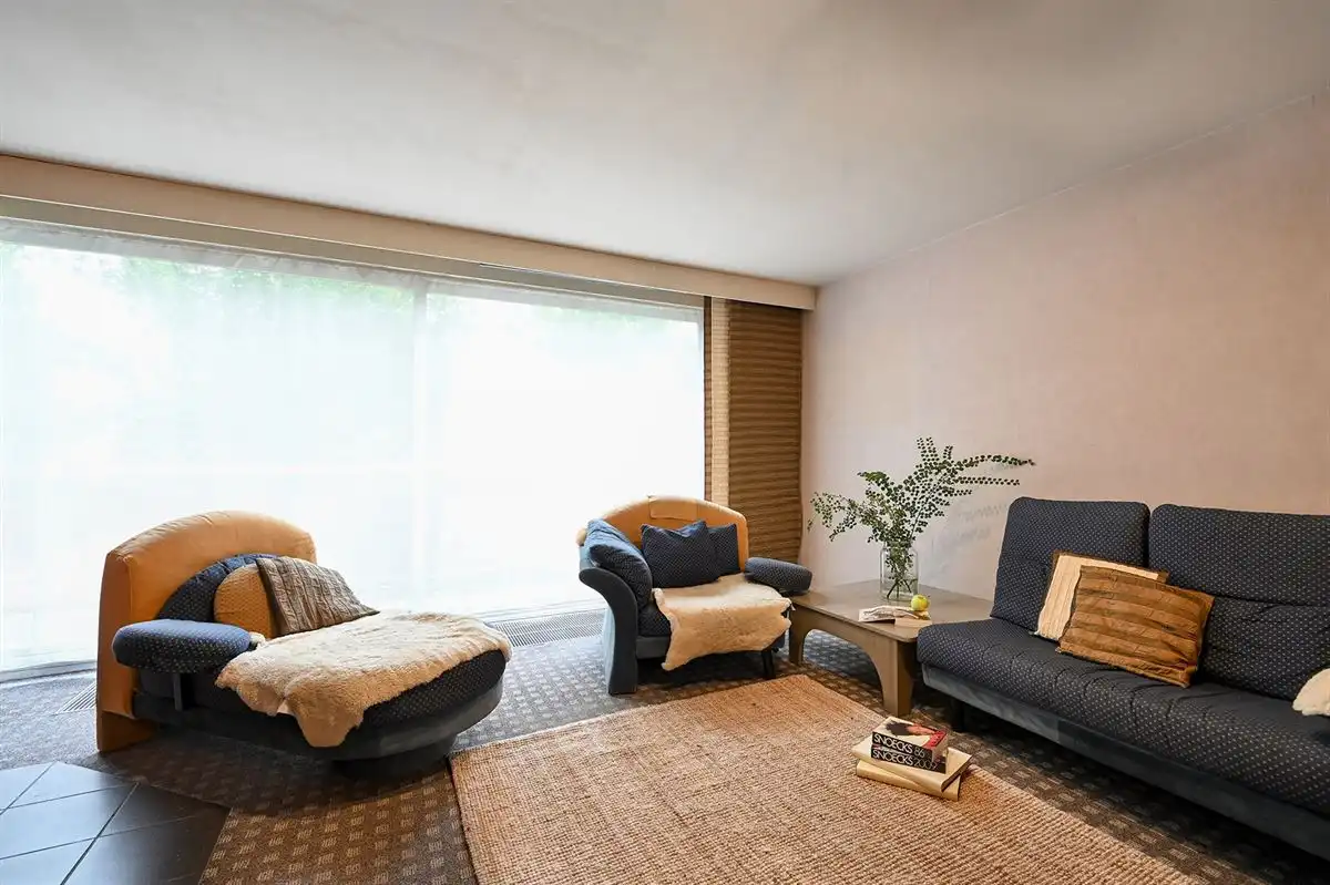 Ruime splitlevel woning met veel potentieel foto 8