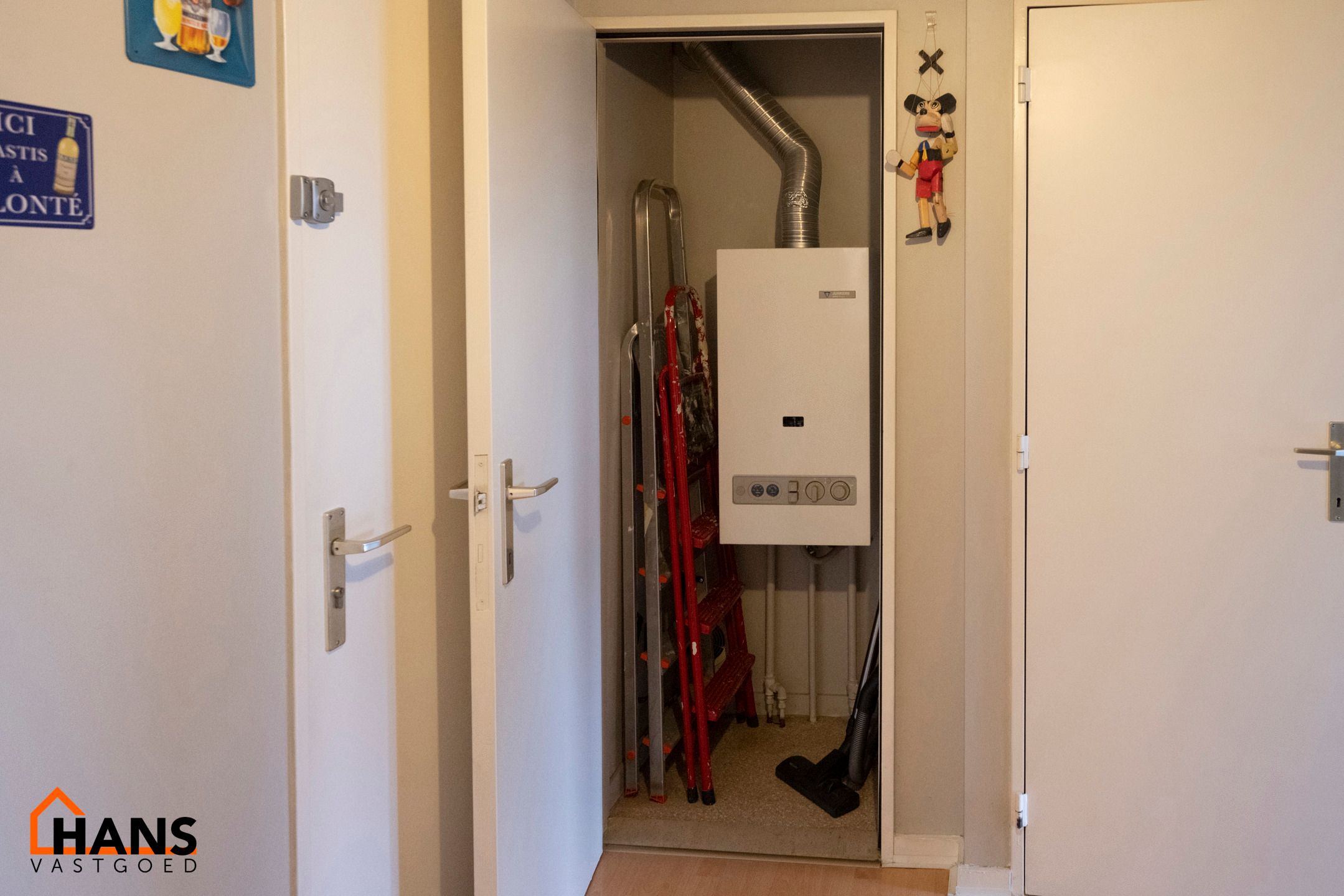 Ruim appartement met garagebox foto 14