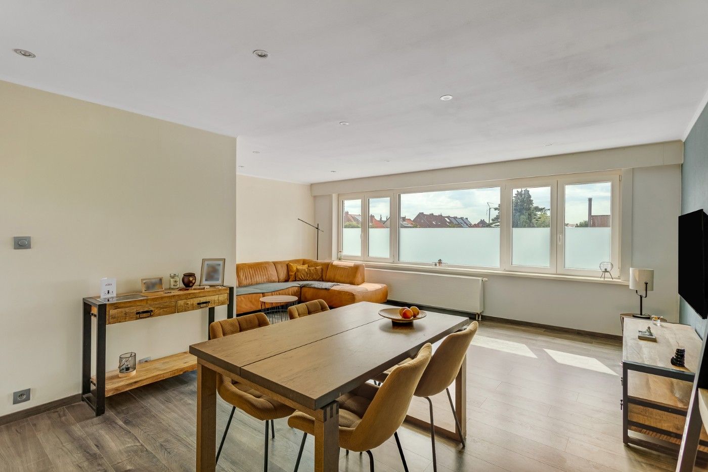 Grote woning met 4 à 5 slpk., inpandige garage en tuin foto 5