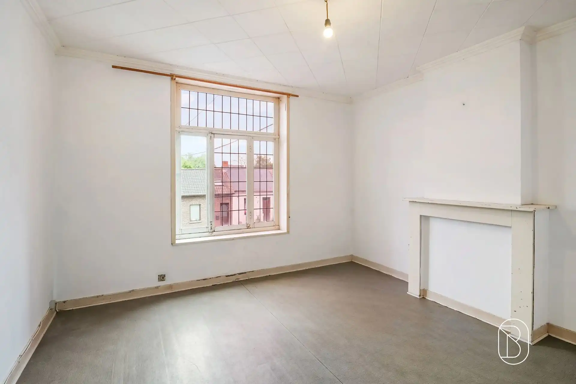 Te renoveren woning in centrum Lessines. foto 9