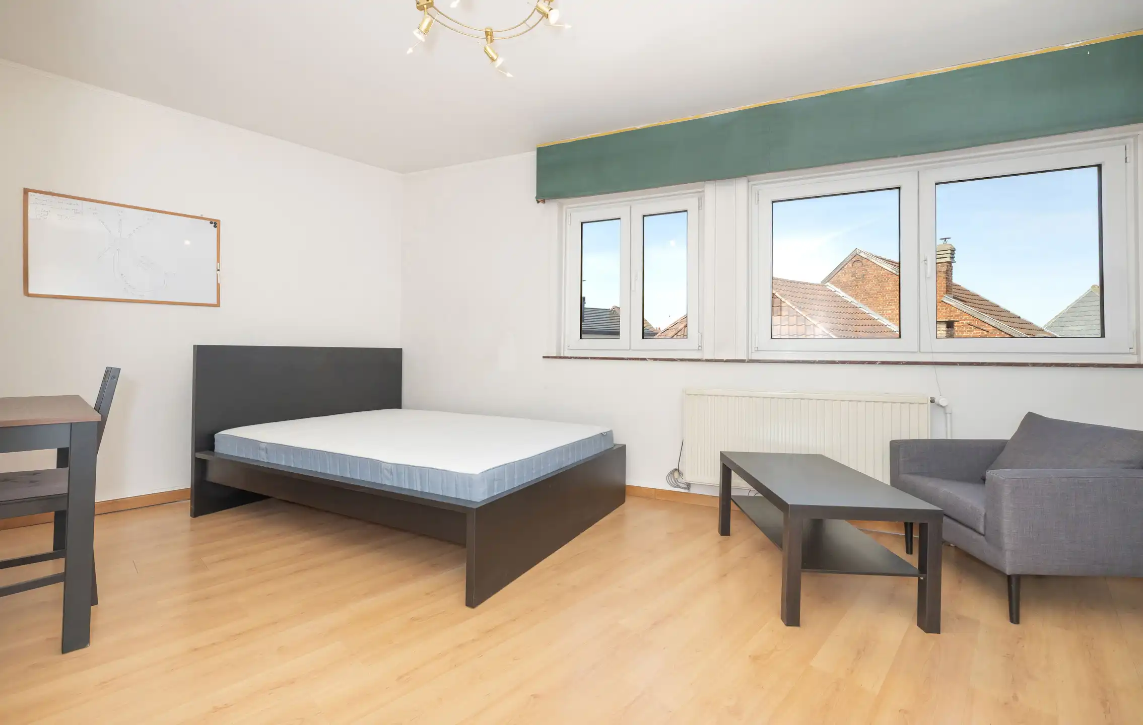 Huis met 5 slaapkamers + 2 studio's + opslagruimte  foto 25
