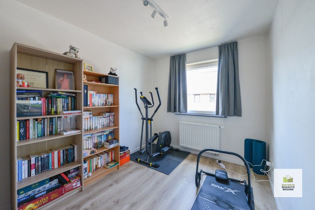 Energiezuinige recente woning met 3 slaapkamers, tuin en carport in rustige straat te Sint-Joris foto 13