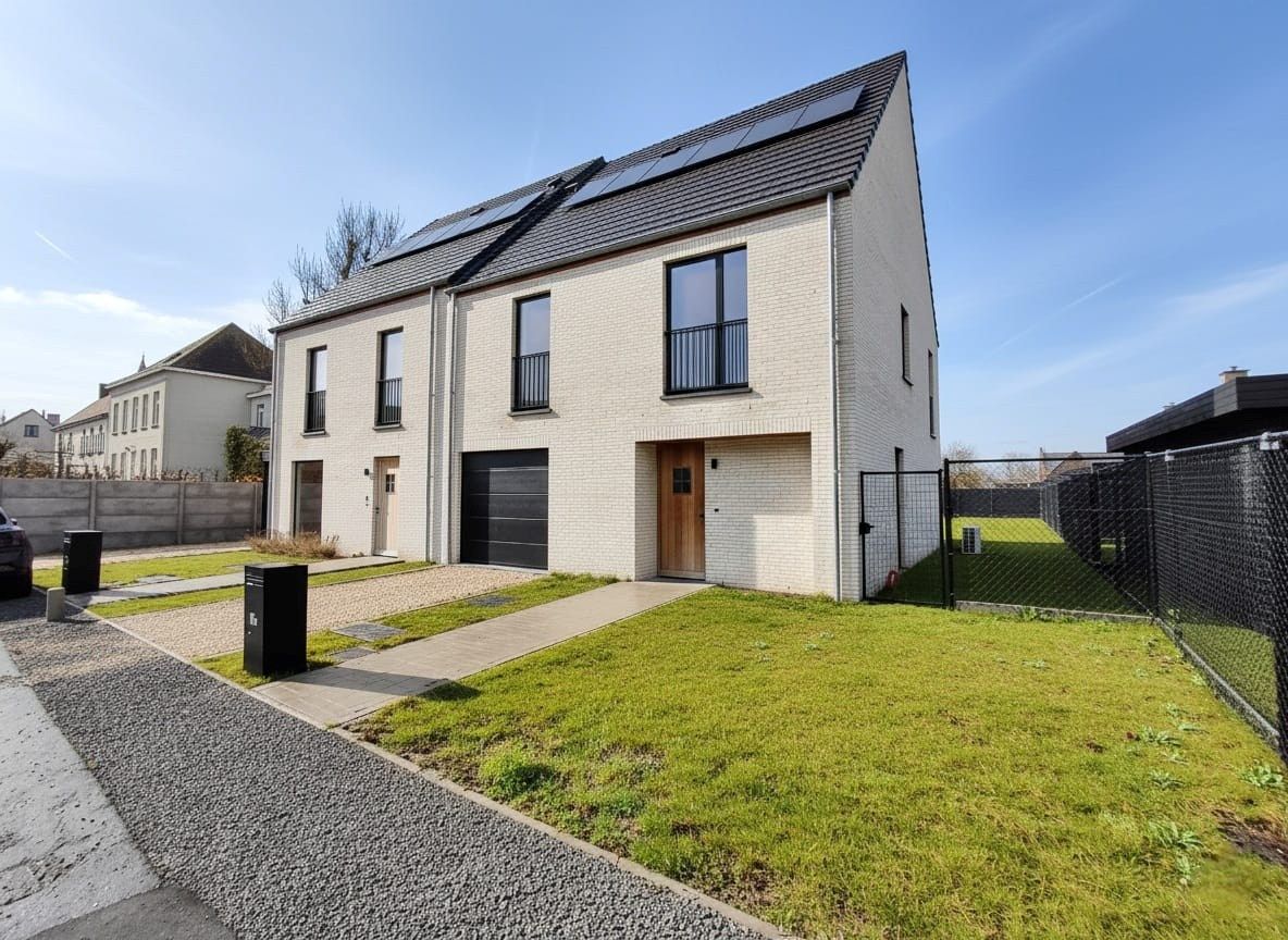 NIEUWBOUWWONING IN HARTJE POESELE MET TUIN | 4 SLPKS  & GARAGE foto {{pictureIndex}}