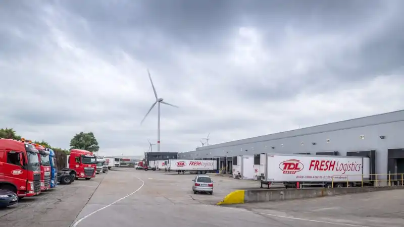 Magazijn te huur foto 2