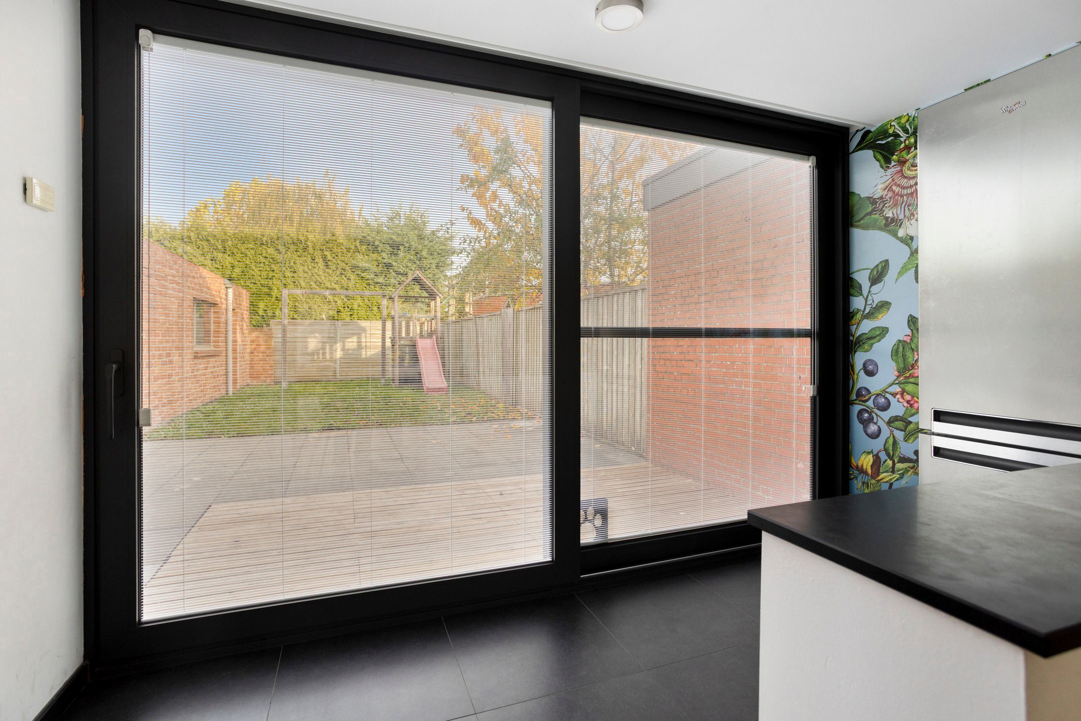 Halfopen bebouwing op uitstekende locatie foto 11