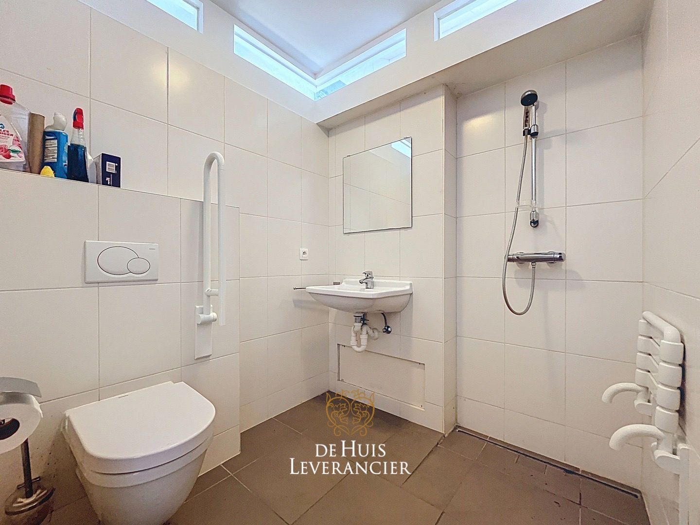 Luxueuze serviceflat met 1 slk en ruim terras foto 15