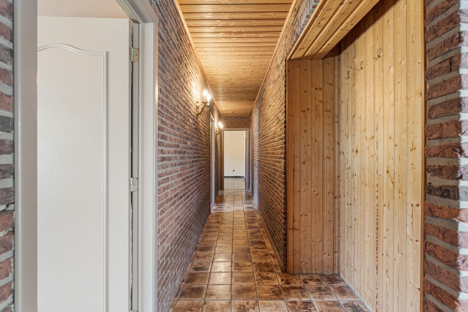 Te renoveren woning op 679 m² met zuidoostgerichte tuin, jouw project, jouw stijl foto 9
