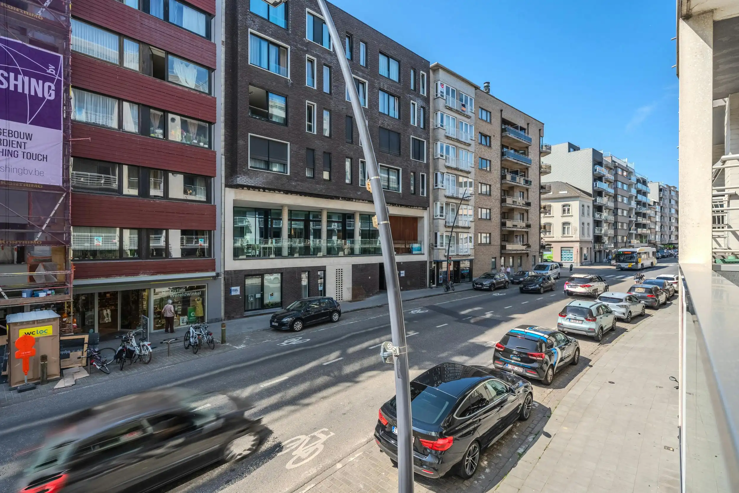 Instapklaar 3-slaapkamerappartement met terras te Oostende foto 23