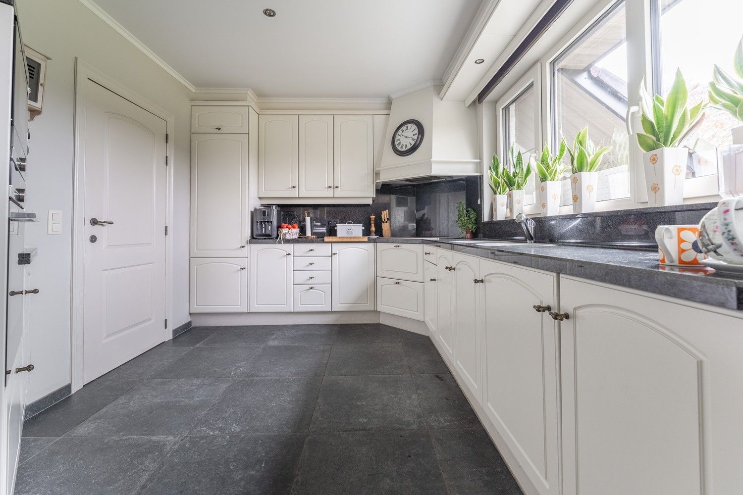 Charmante 4-slaapkamer villa op riant perceel van 1.558 m² in residentiële wijk “De Kolleberg” – Achel foto 24