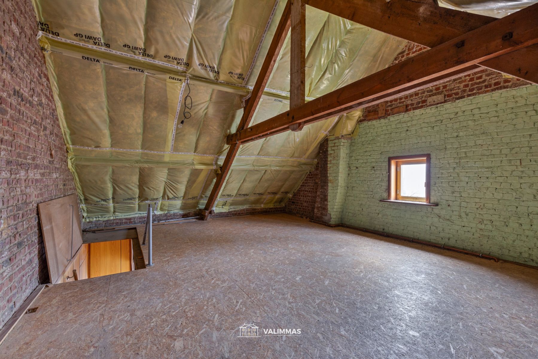 Verzorgde driegevelwoning met garage en grote tuin... foto 15