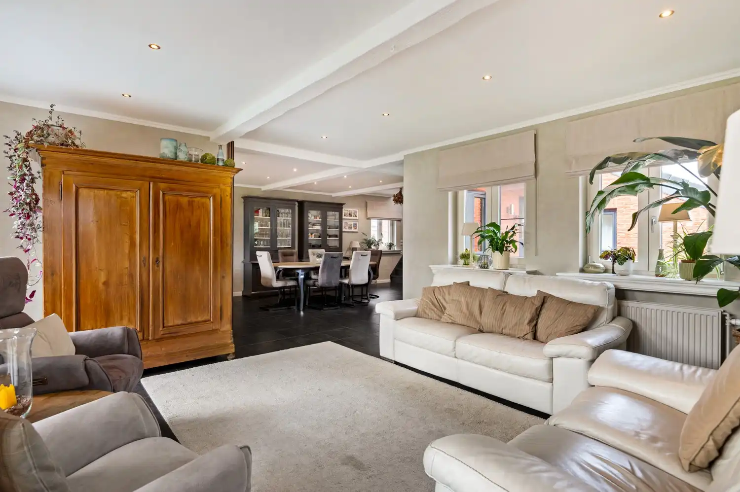 Instapklare laagbouwwoning met zonnige tuin in rustige straat te Hoevenen foto 10