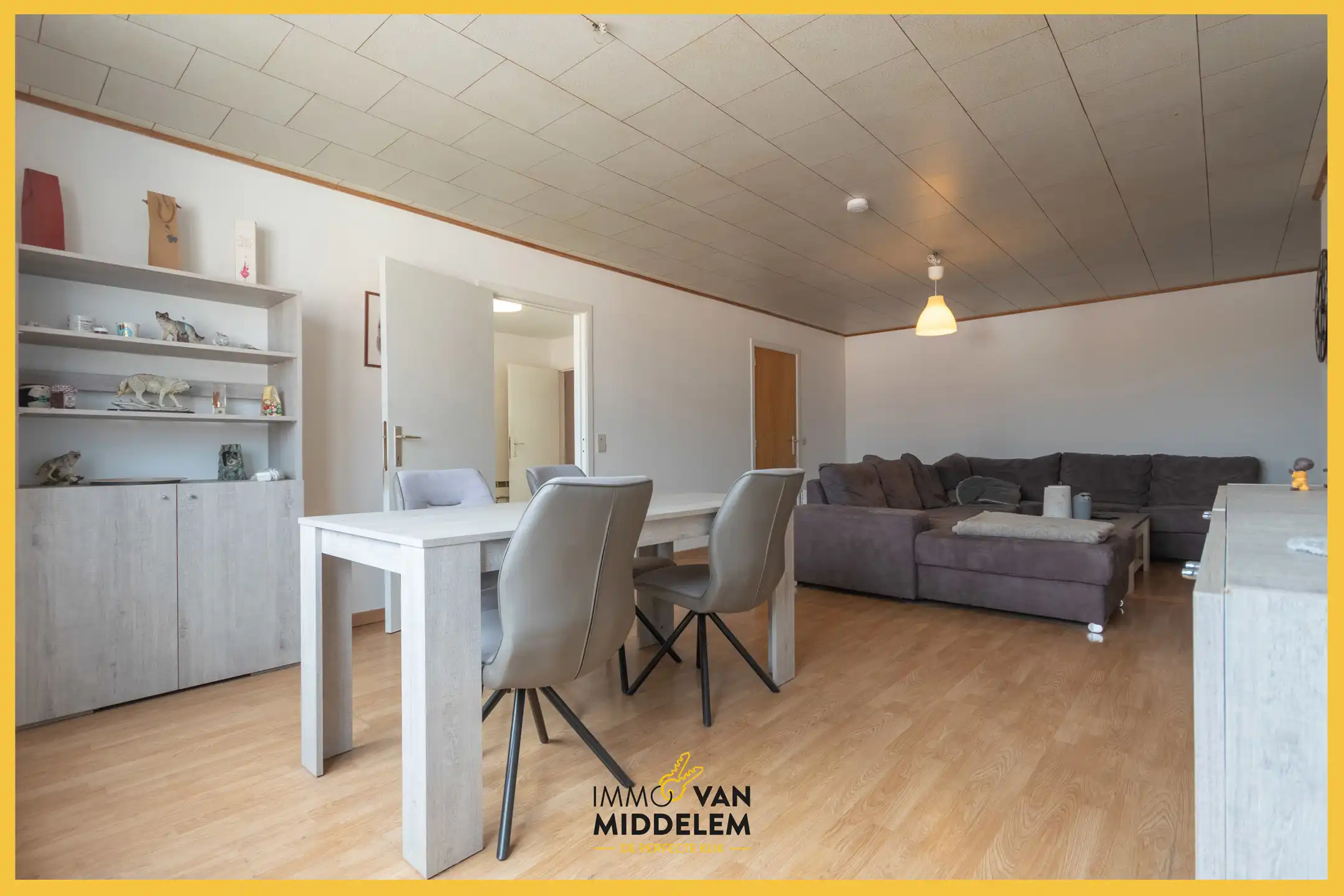 LICHTRIJK en RUIM APPARTEMENT MET 2 KAMERS & GARAGE  foto 7