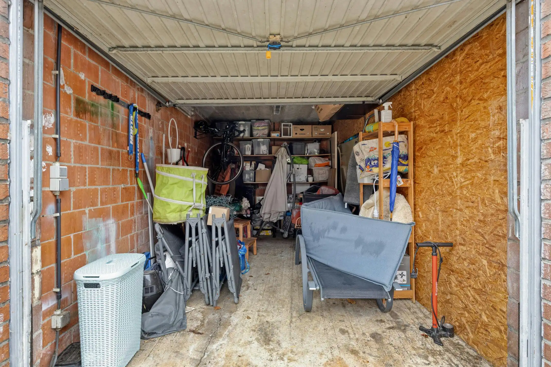 Gelijkvloers appartement met ZW-tuin en garage te koop foto 15