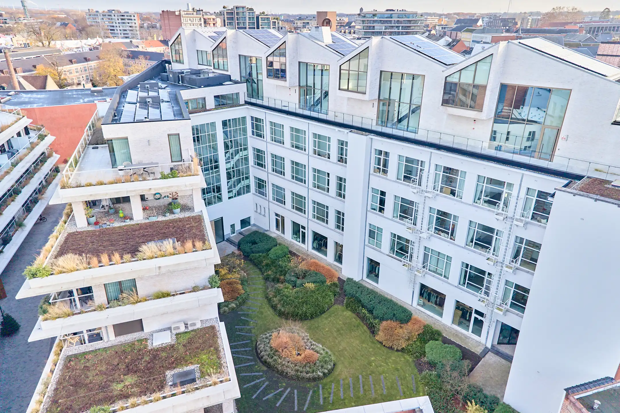 ASSISTENTIEWONING, 1 SLAAPKAMER, GROOT TERRAS foto 3