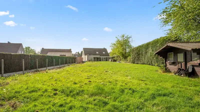 Villa van 265m² op 15 are met kantoor-praktijkruimte van 25m² en 3 slaapkamers foto 28