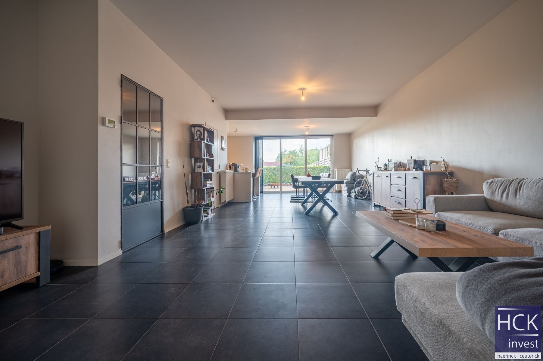 OOIGEM - RUIM gelijkvloers appartement met aangenaam terras ! foto 3