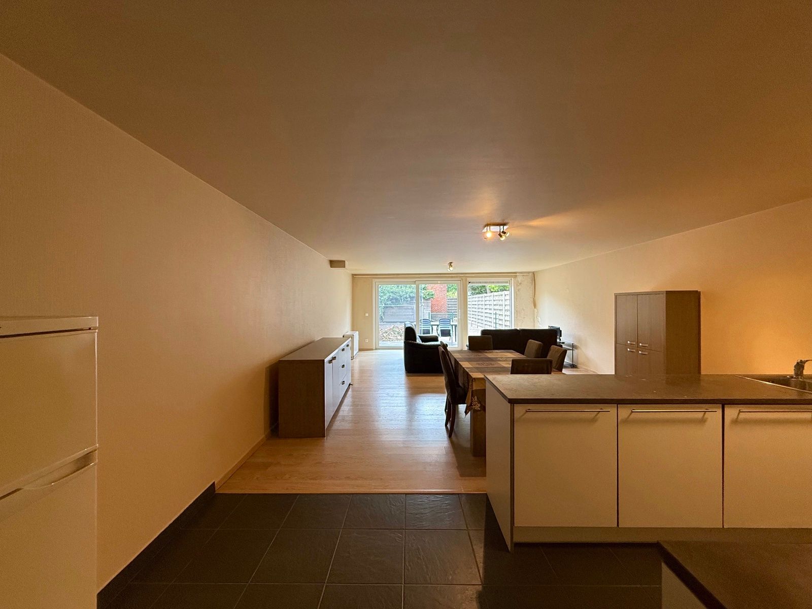 Gezellig appartement met twee slaapkamers en tuintje foto 3