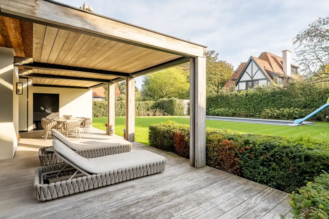 Exclusieve architecturale villa met zwembad in het prestigieuze Zoute - unieke parel foto 4