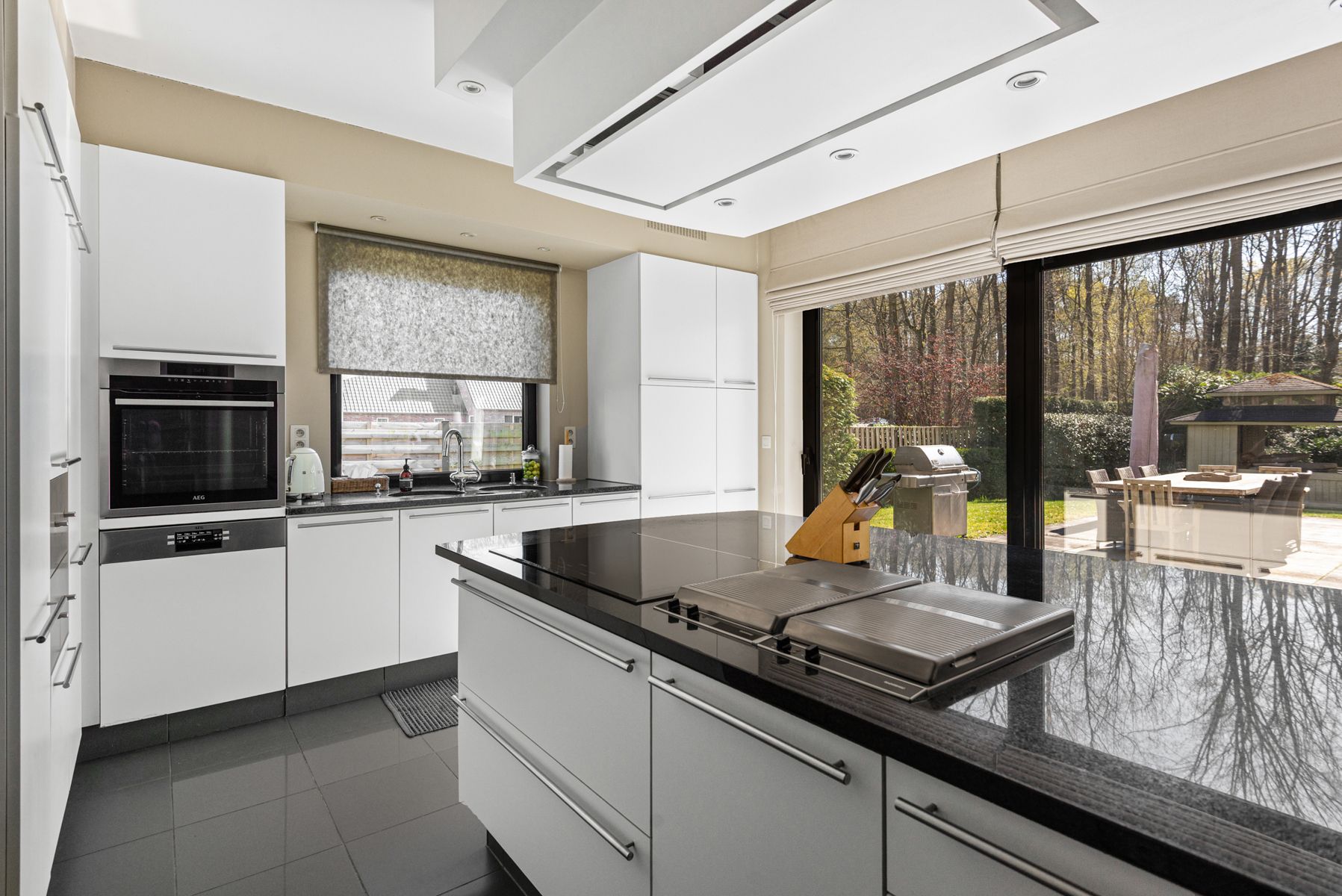 Moderne villa vlakbij het park van Halle Zoersel op 2.933m². foto 12
