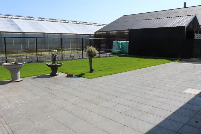 Instapklare gezinswoning met zonnige tuin in landelijk Schelderode foto 3