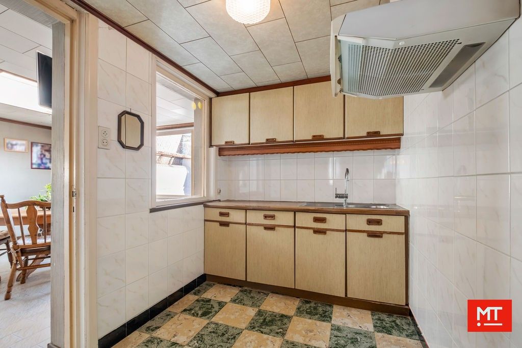 Te renoveren woning in een rustige buurt te Geluwe foto 4